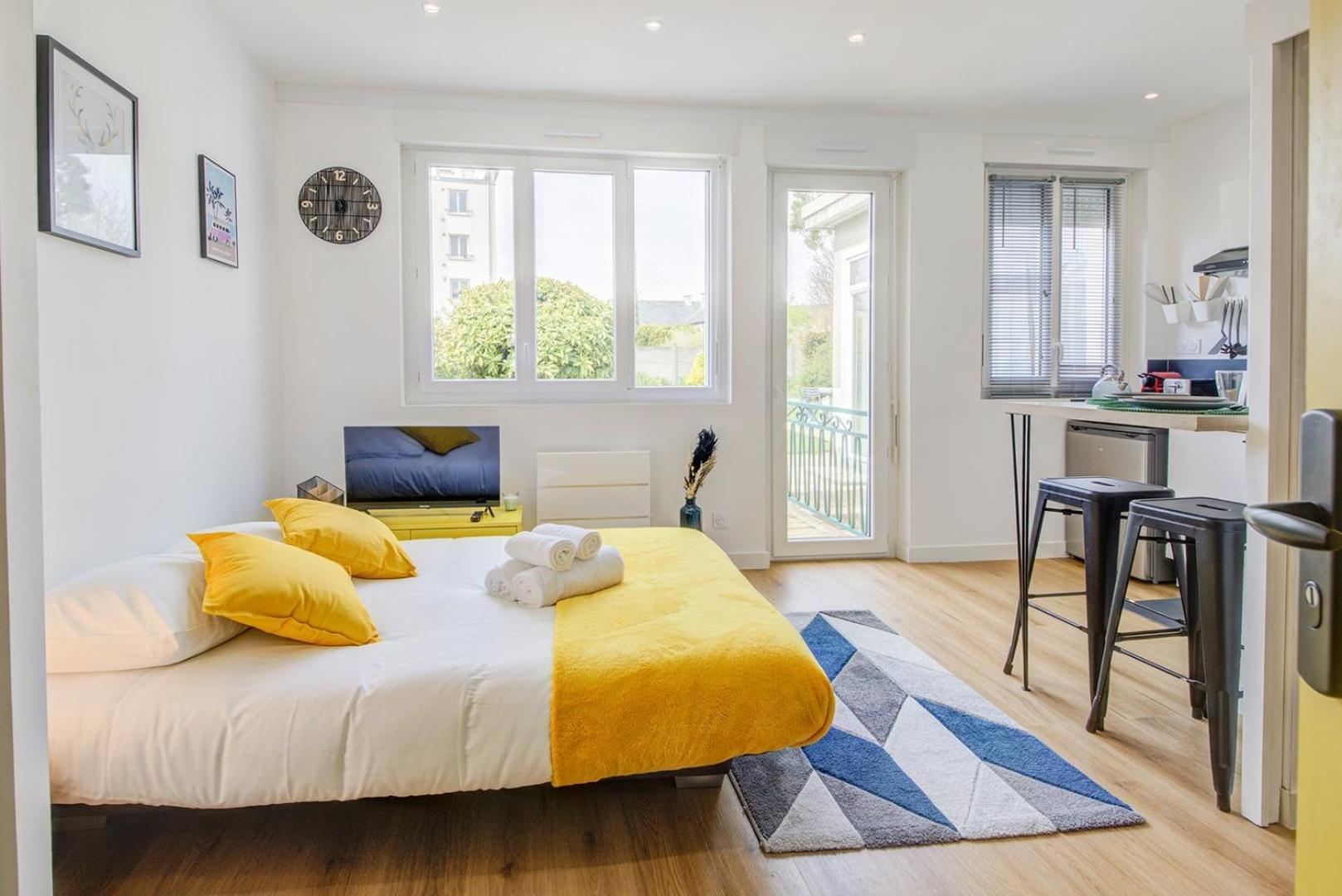 Appartamento Le Yellow, Studio Renove, Tout Confort, Jardin Saint-Jacques-de-la-Lande Esterno foto